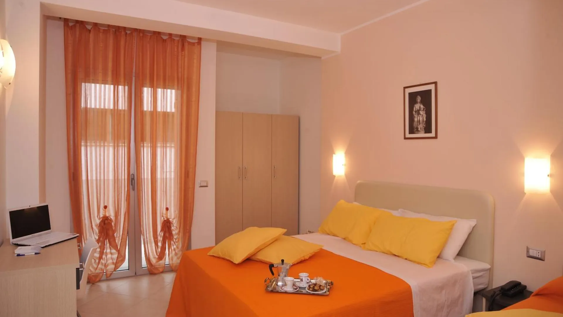 Residence Perla Misano Adriatico Hotel apartamentowy